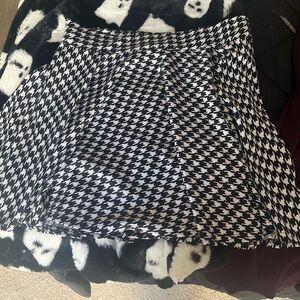 Houndstooth skort